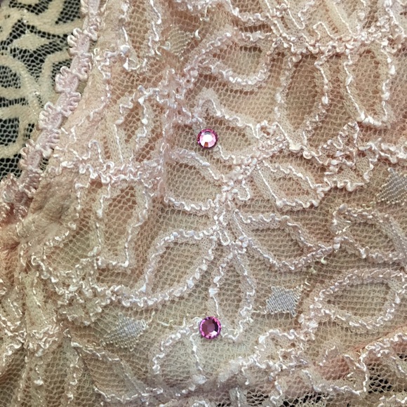 Bisou Bisou Blush Lace Sequin Camisole - Picture 6 of 8